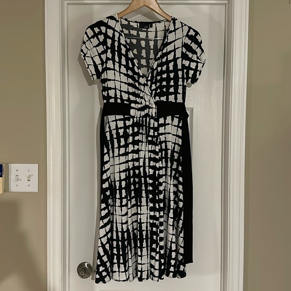 Next black and white dress. Size UK 8 (US size 4). - Picture 1 of 4
